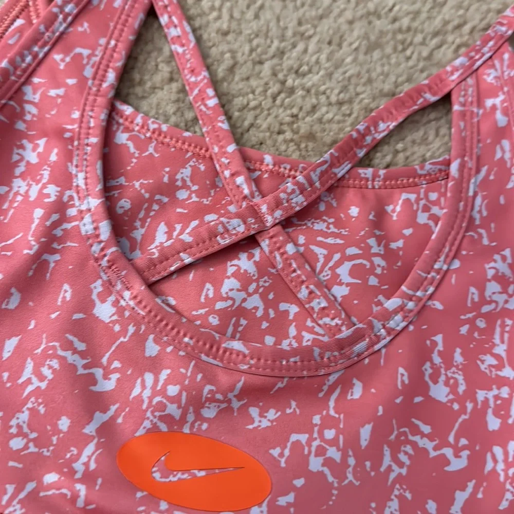 Girls Nike sports bra - Picture 4 of 5